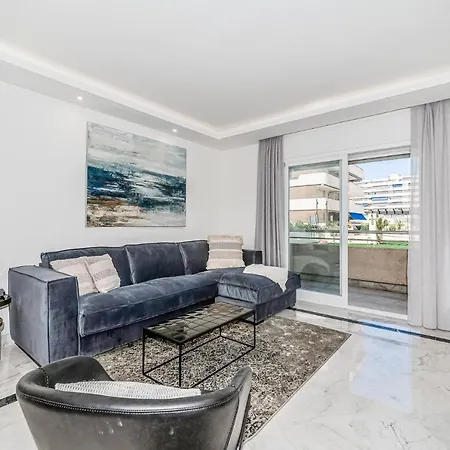 New And Modern In The Heart Of Puerto Banus Appartement