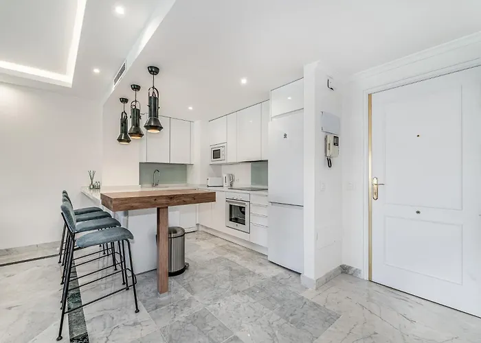 New And Modern In The Heart Of Puerto Banus *