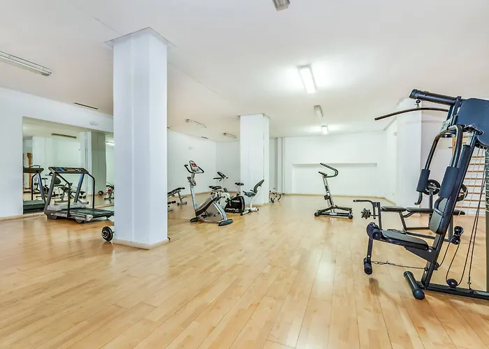 Apartment New And Modern In The Heart Of Puerto Banus Marbella